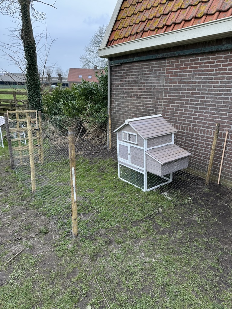 Installing fence